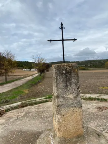 CRUZ EN MONTEAGUDO DE LAS SALINAS