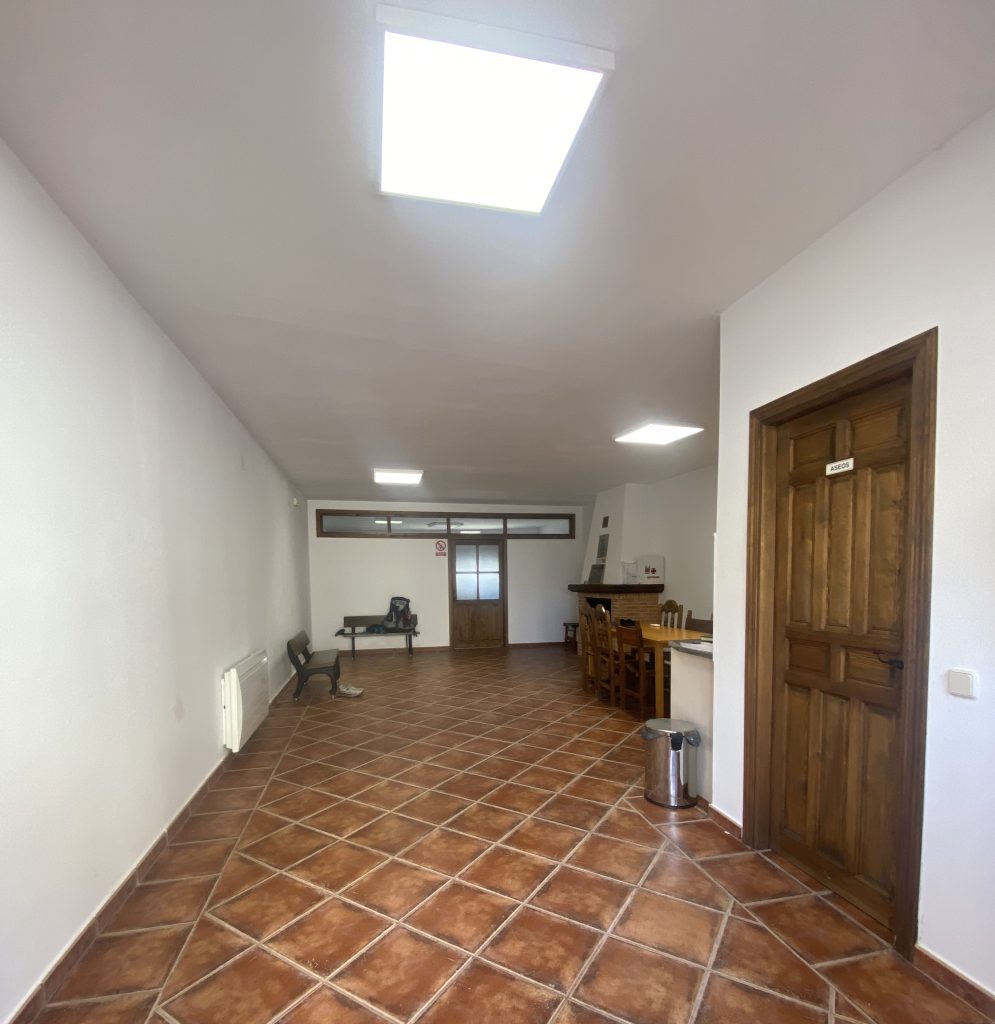 Sala principal del Albergue de Viana de Mondejar