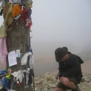 La Cruz de Ferro no se toca: la agresión silenciosa al alma del Camino de Santiago